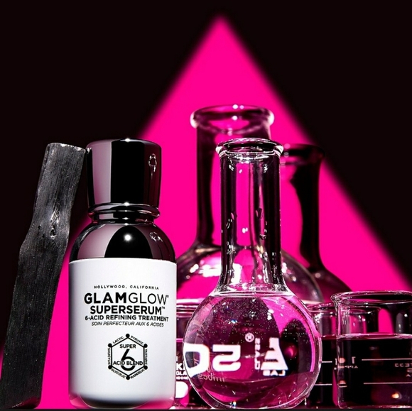 GLAMGLOW - Picture 1 of 6